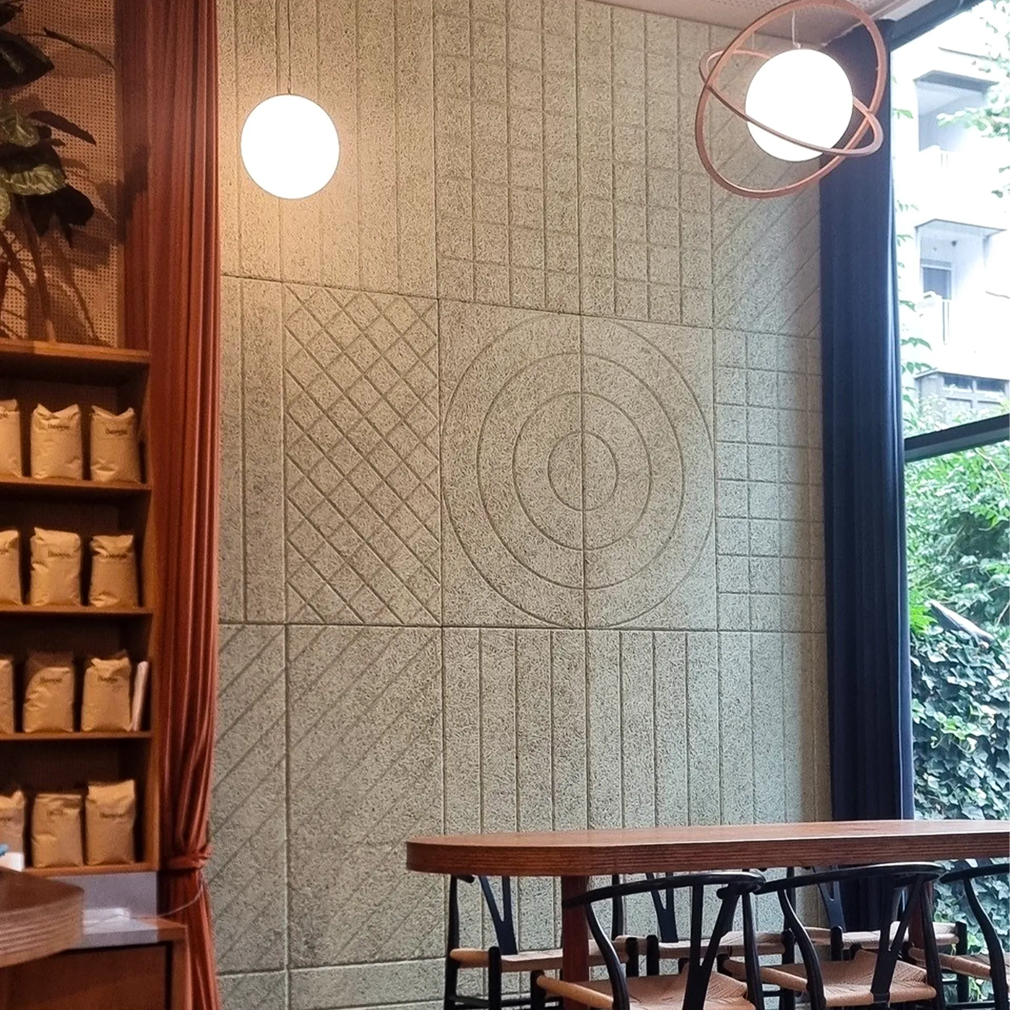 Detaliu frezare panou acustic din lână de lemn CEWOOD Design Milled