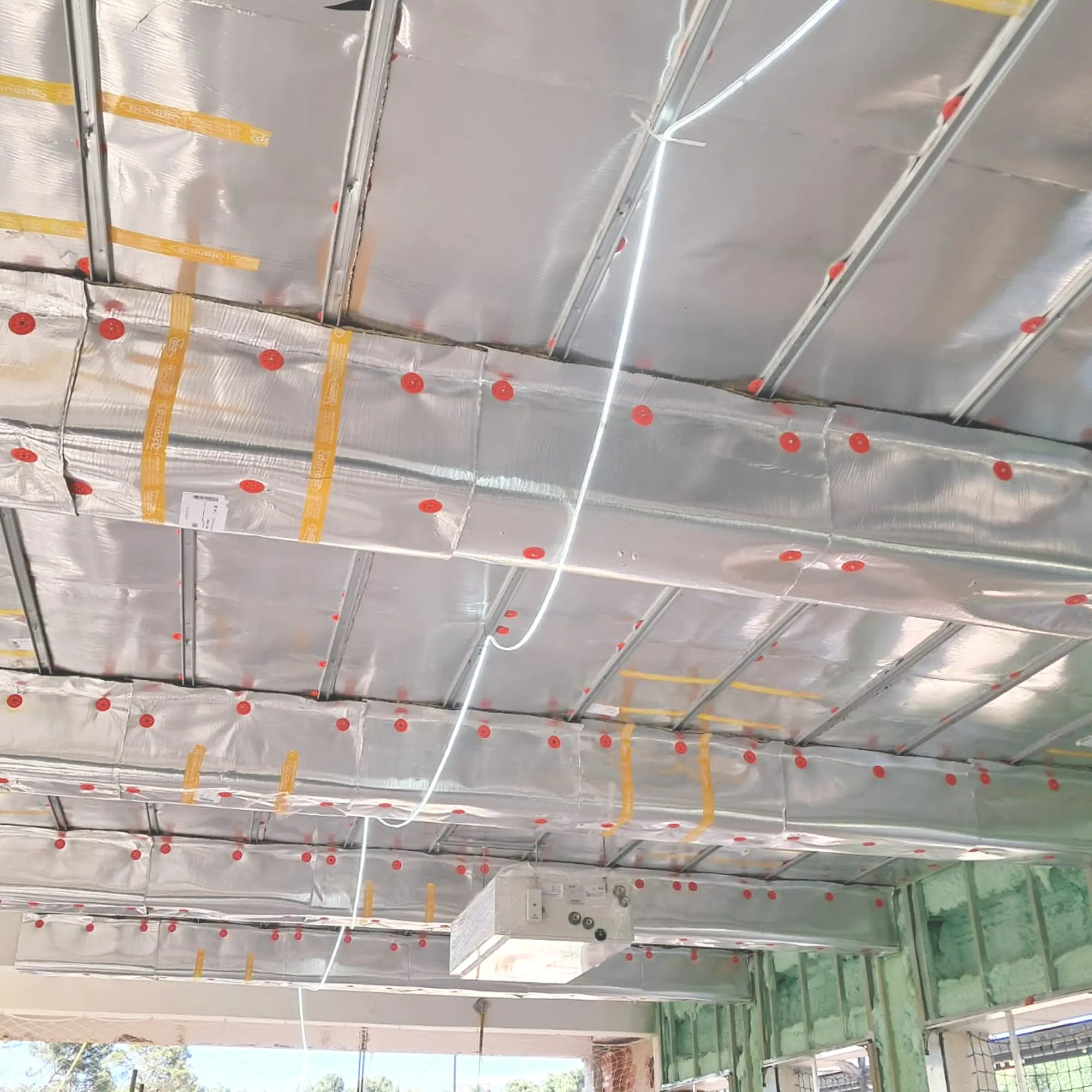 Membrană fonoizolantă aluminizată pentru pereți și tavane, ACUSTIDAN PRO 13/2