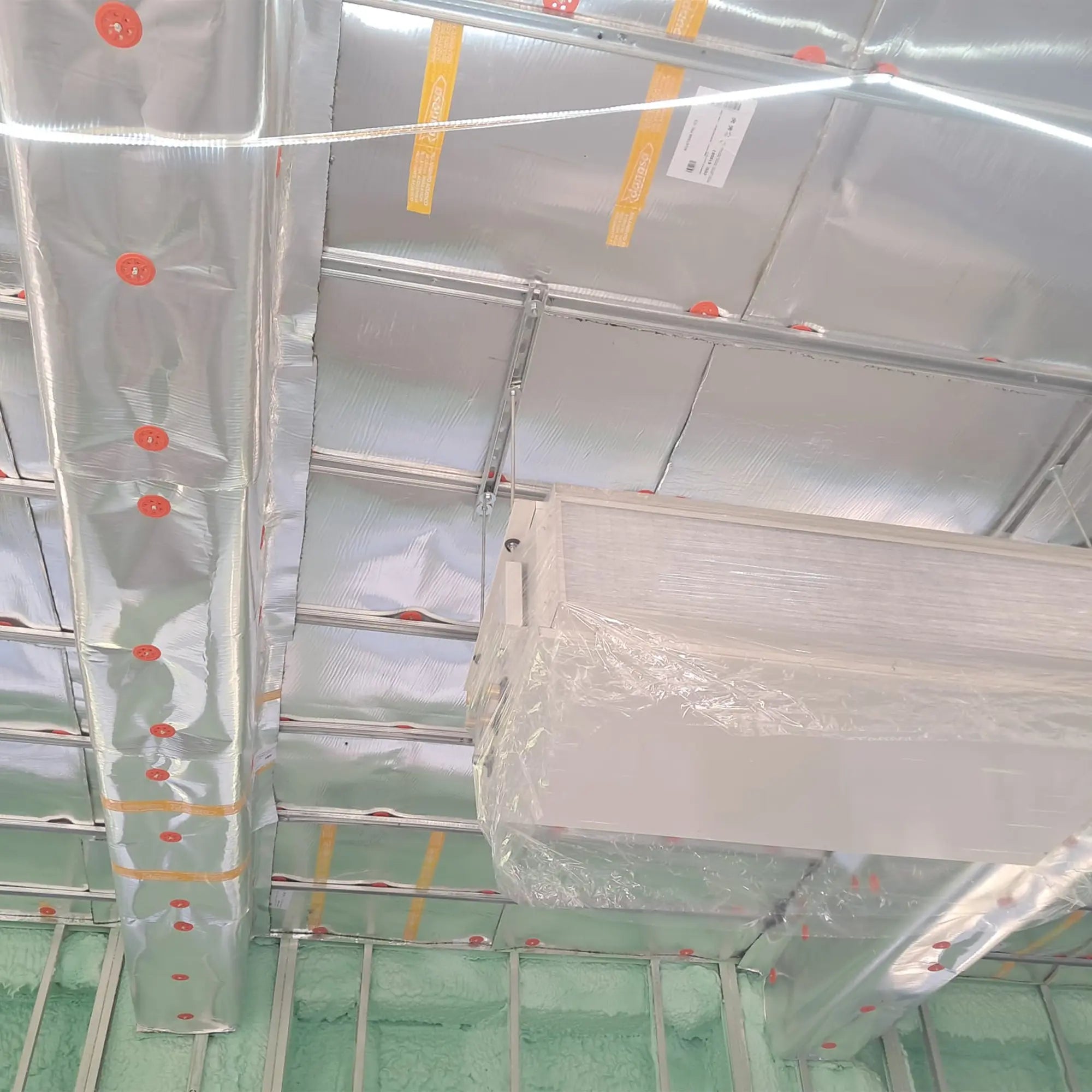 Membrană fonoizolantă aluminizată pentru pereți și tavane, ACUSTIDAN PRO 13/2